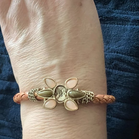 Loft Salmon Corded Bracelet with Flower - Magnetic Closure - Picture 2 of 4